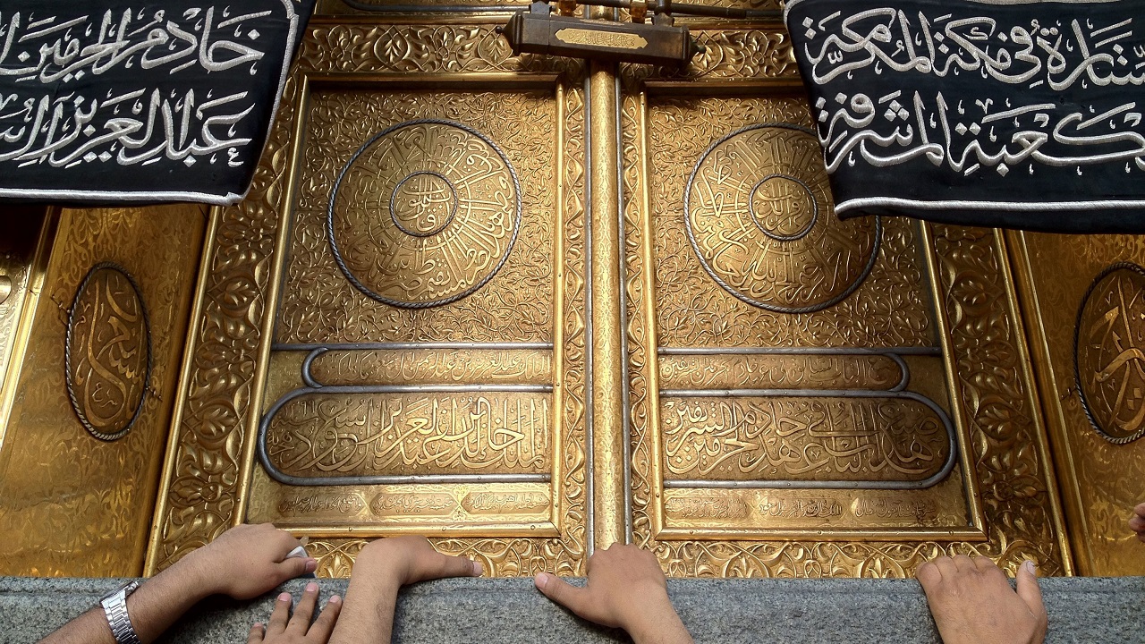الأمير خالد الفيصل يُسلم كسوة الكعبة غدًا في مقر إمارة مكة المكرمة