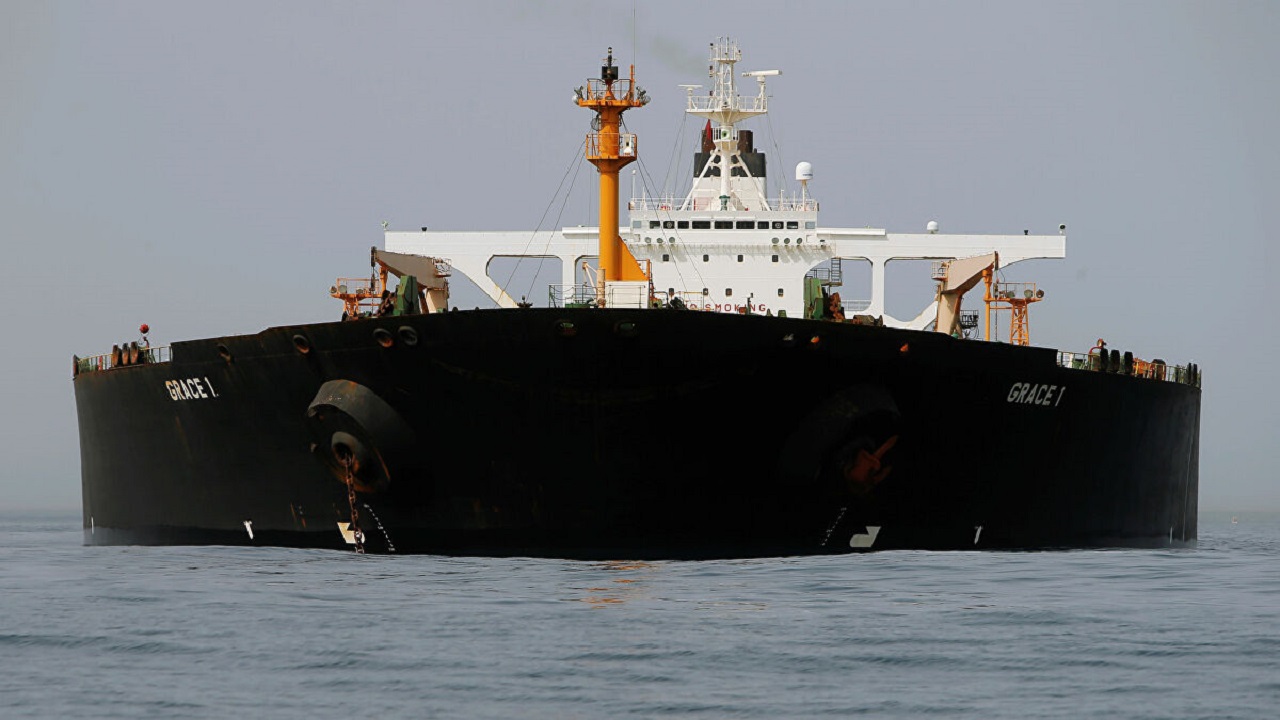 الولايات المُتحدة تُصادر 4 سفن مُحملة بـ شحنات نفط إيرانية