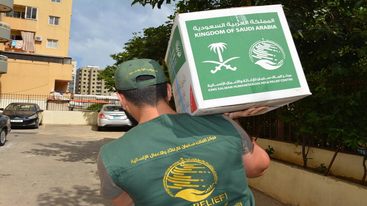 مركز الملك سلمان للإغاثة يستقبل تبرعات من 3328 سعودي