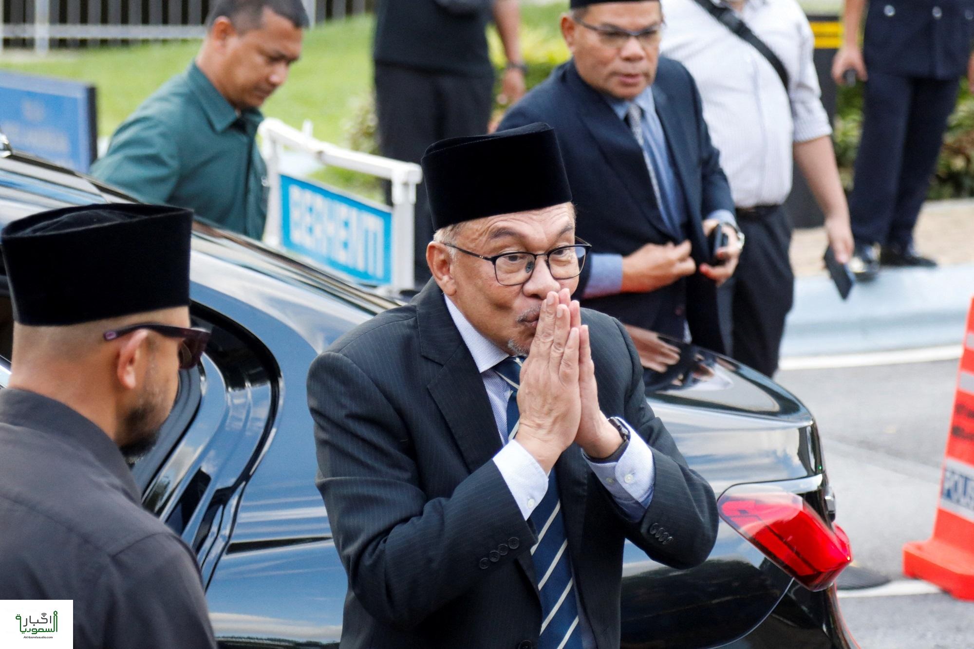 تعيين أنور إبراهيم رئيسًا للوزراء في ماليزيا بعد فشل الإنتخابات
