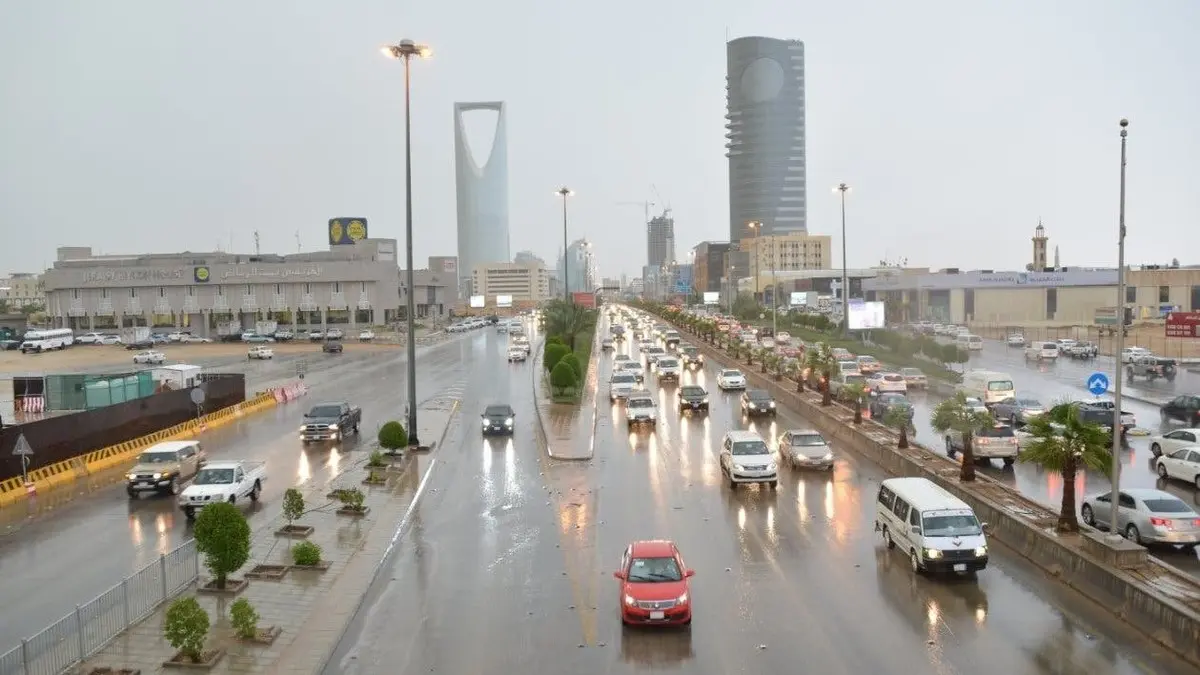 مركز الأزمات والكوارث بمكة يكشف عن وجود أمطار غزيرة حتى يوم الجمعة
