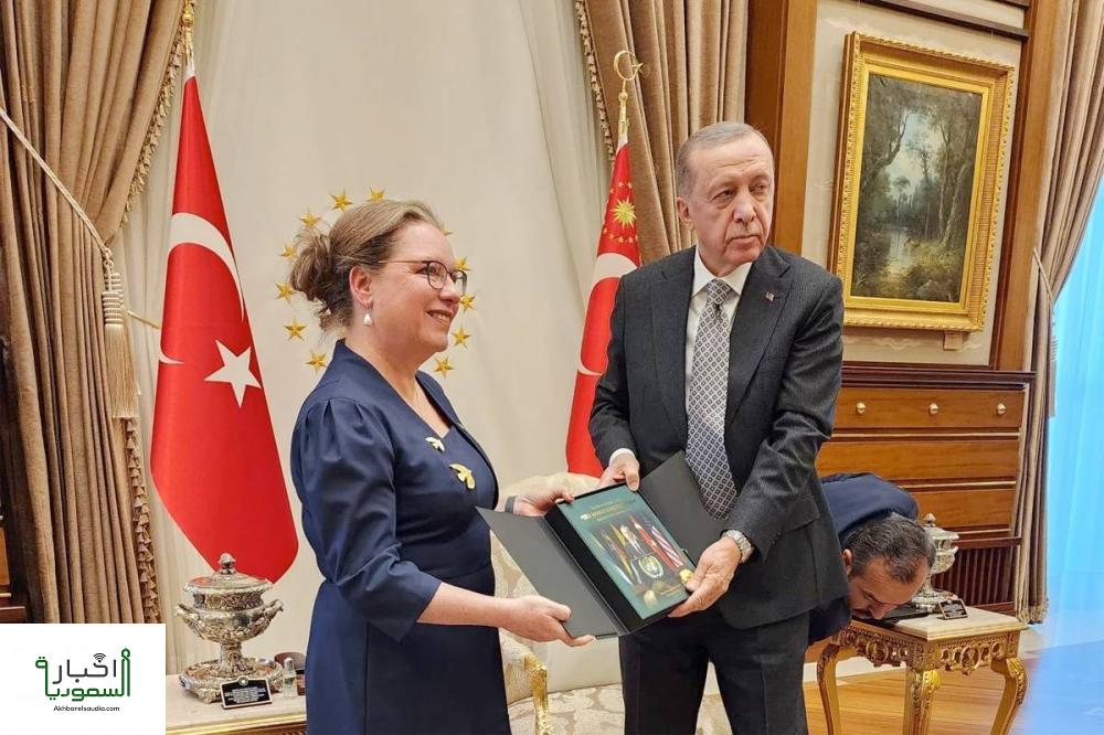 الرئيس التركي يتسلم أوراق اعتماد سفيرة إسرائيلية جديدة لدى تركيا