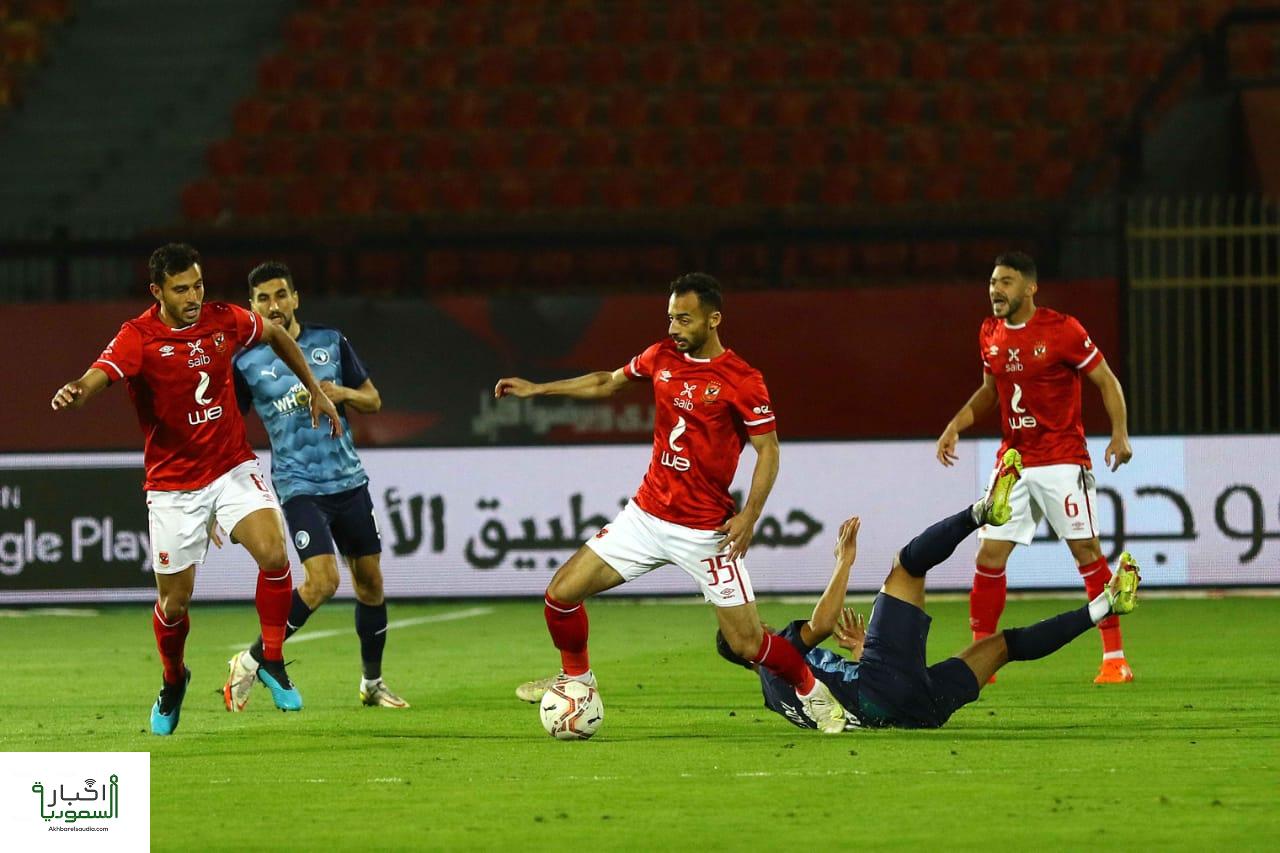 الأهلي يستعيد قمة الدوري المصري بثلاثية نظيفة في بيراميدز
